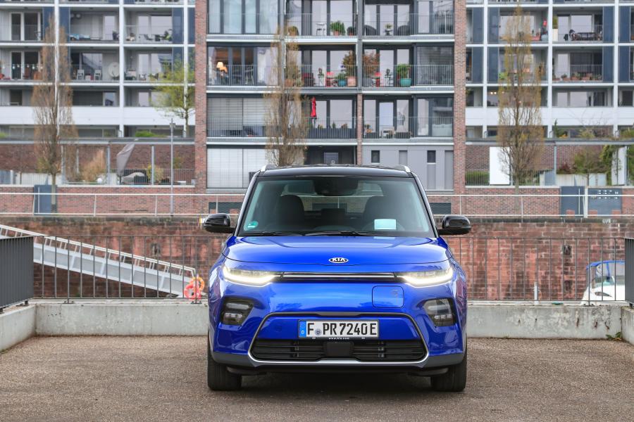  Kia Soul EV (SK3) 2019 года  (EU) (фото 10 из 44)